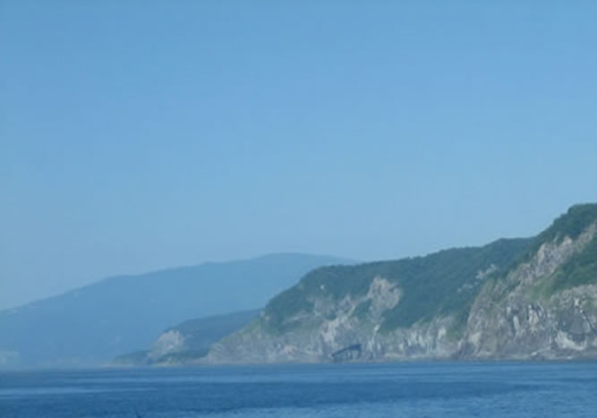 知床の海